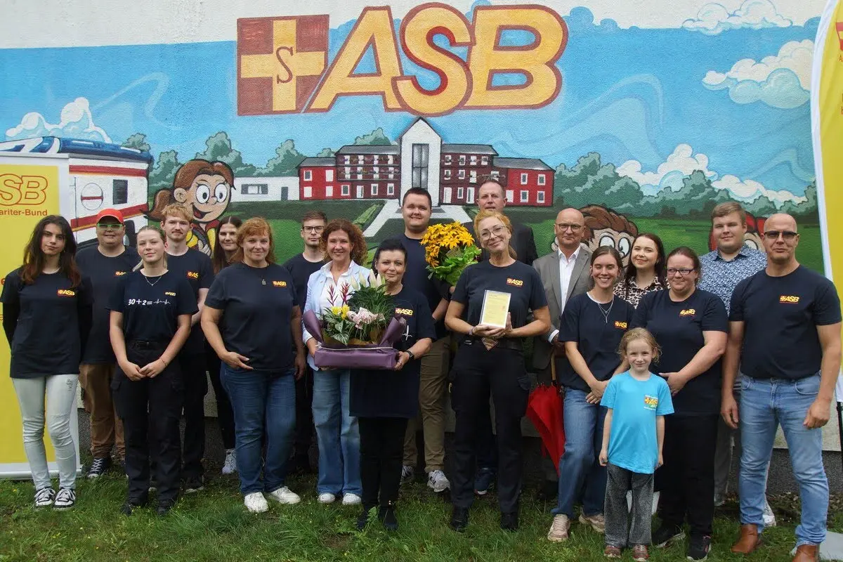 Praxisnah, menschlich und mit dem Fokus auf Hilfe:  Ehrung für das EHSH-Team aus Boizenburg 
