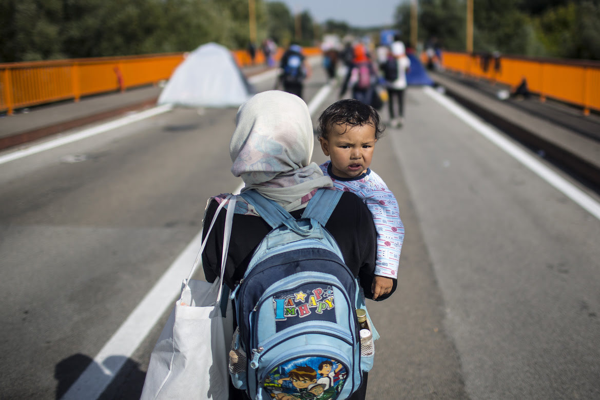 Serbia-Mother_and_child_walking_on_the_.jpg