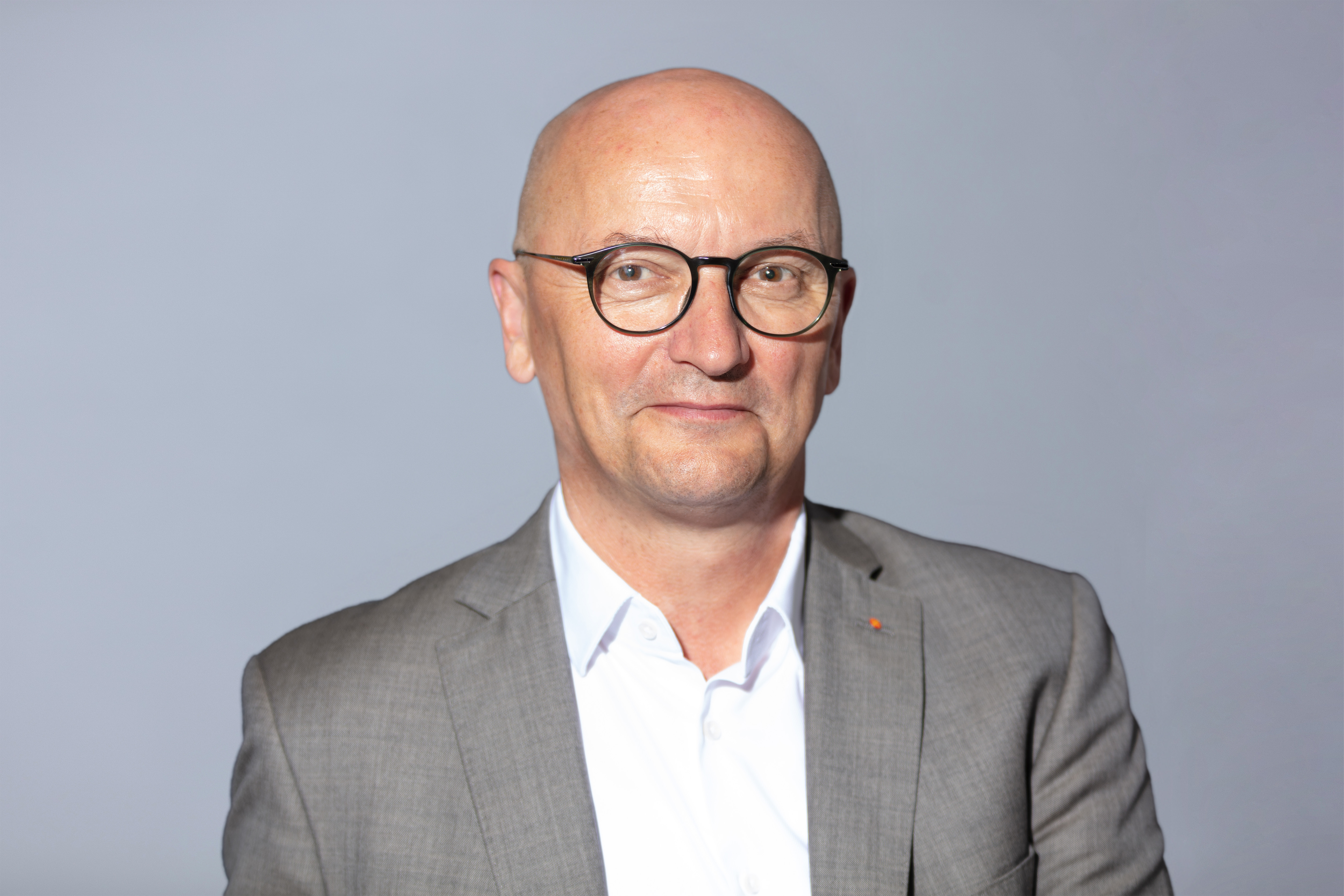 Herr_Fichtmüller_Portrait_2_Edit.jpg