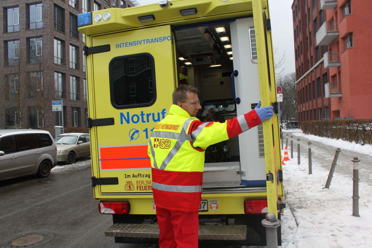 Rettungsdienst-rettungsassistent