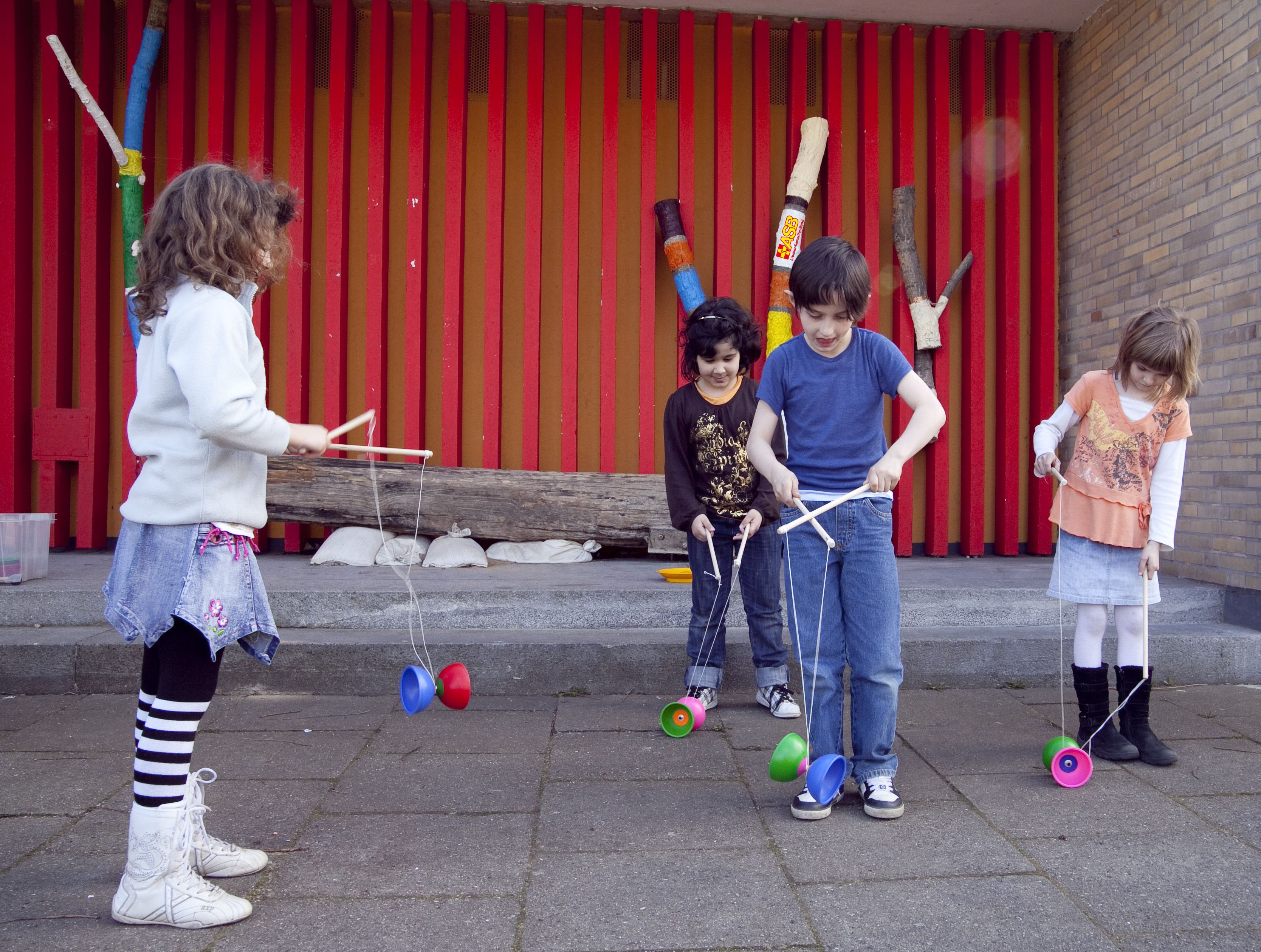 kindergrundsicherung-spielaktion-asb.jpg