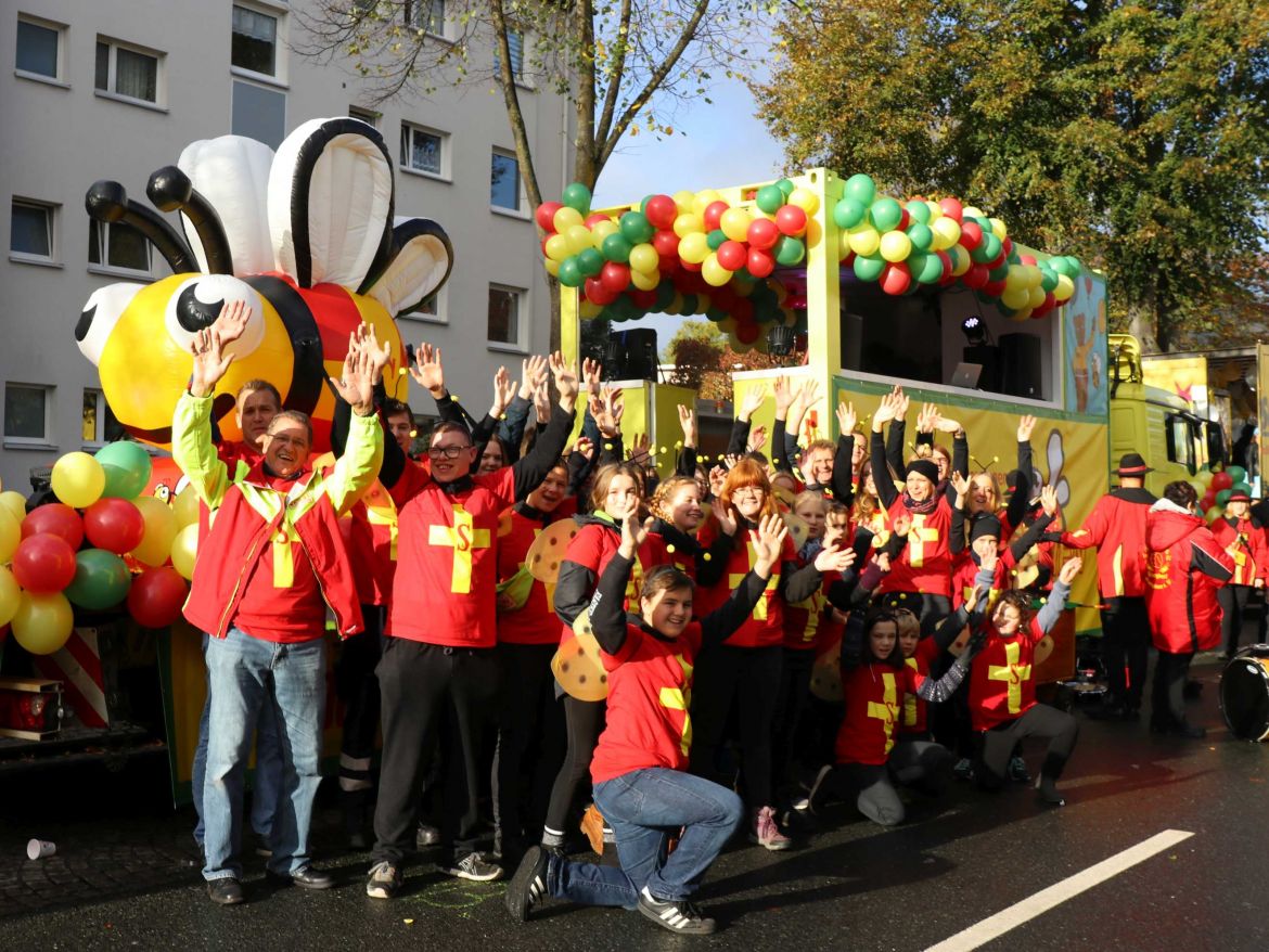 ASB-Arbeiter-Samariter-Bund-Freimarktsumzug-Bremen-ASBienen (1).jpg