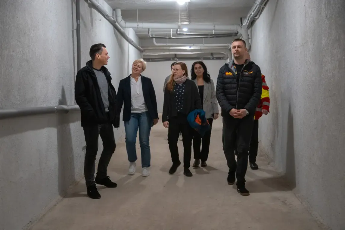 ASB Deutschland besucht SSU Sozialzentrum und besichtigt zukünftigen barrierefreien Luftschutzraum (Fotos ASB-SSU).webp