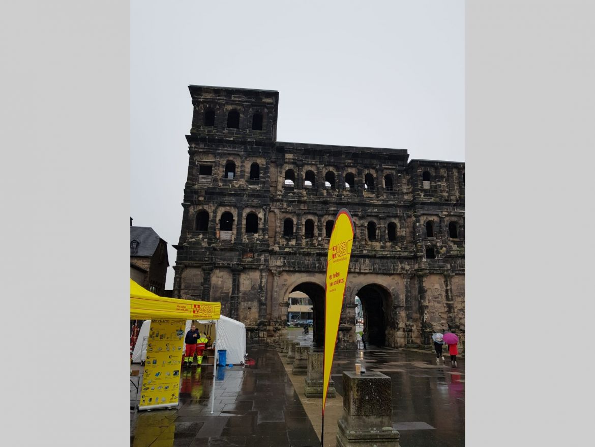 ASB-Kältehilfe-2018-ASB-Trier-Schlafsäcke-für-Obdachlose-3_web.jpg