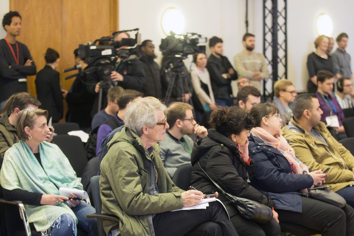 160125-Pressevertreter-bei-Pressekonferenz.jpg