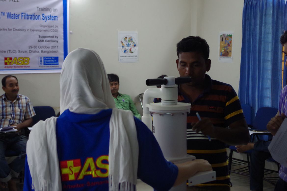 asb-bangladesch-training-trinkwasserfilter.jpg