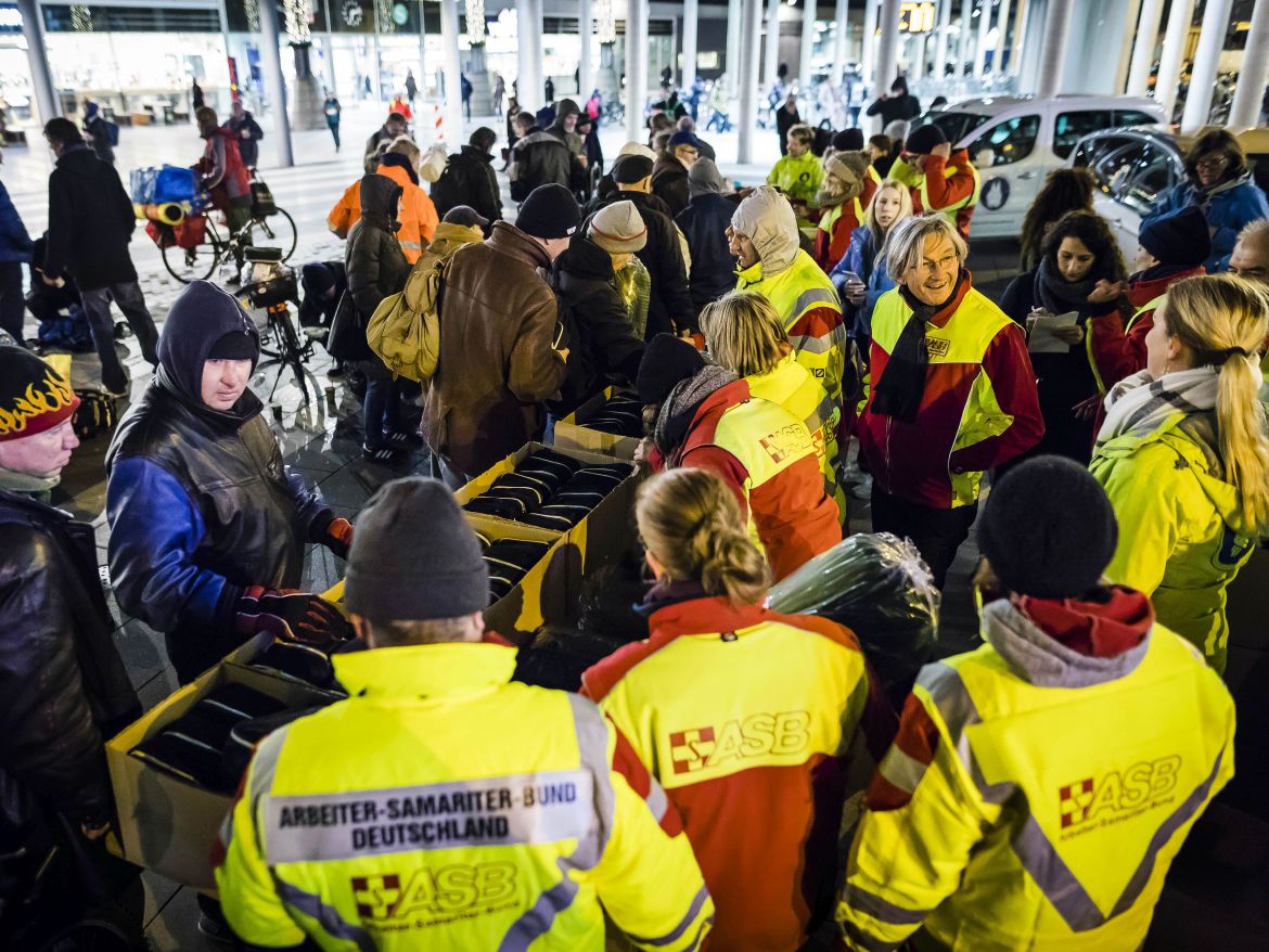 ASB-Kältehilfe-2018-ASB-Deutschland-Bundesverband-Schlafsäcke-für-Obdachlose-7.jpg