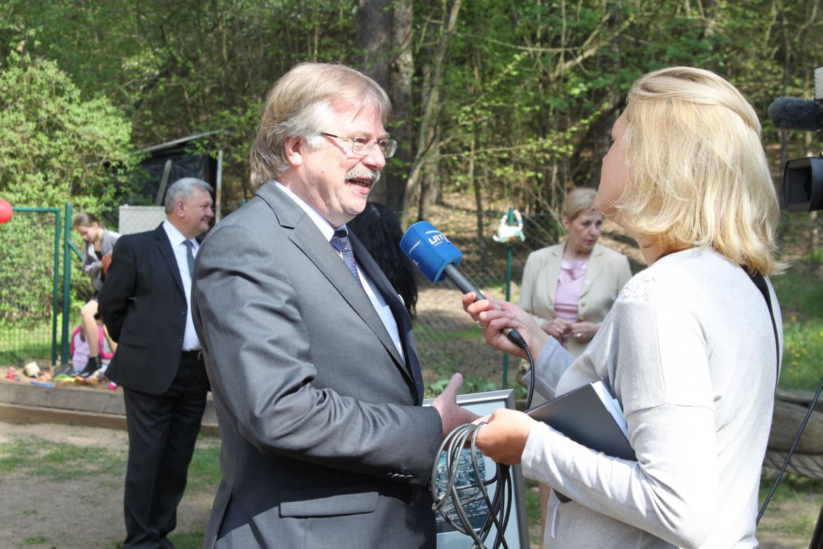 160509-asb-litauen-kinderzentrum-einweihung-medieninteresse.jpg