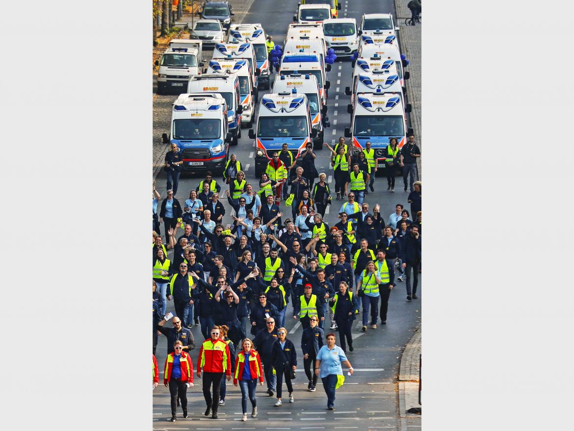 ASB-Wünschewagen-Letzte-Wünsche-wagen-Sternfahrt-Brandenburger-Tor-Ulrich-Bauch-Jens-Spahn (36).jpg