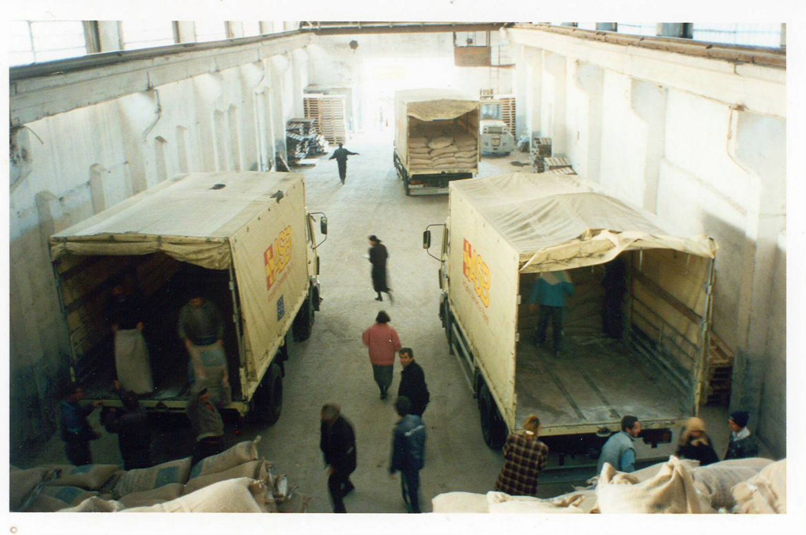 Fahrt nach Martwili im ASB-Konvoi: Mehl für Bedürftige (Winterhilfe, 1996)