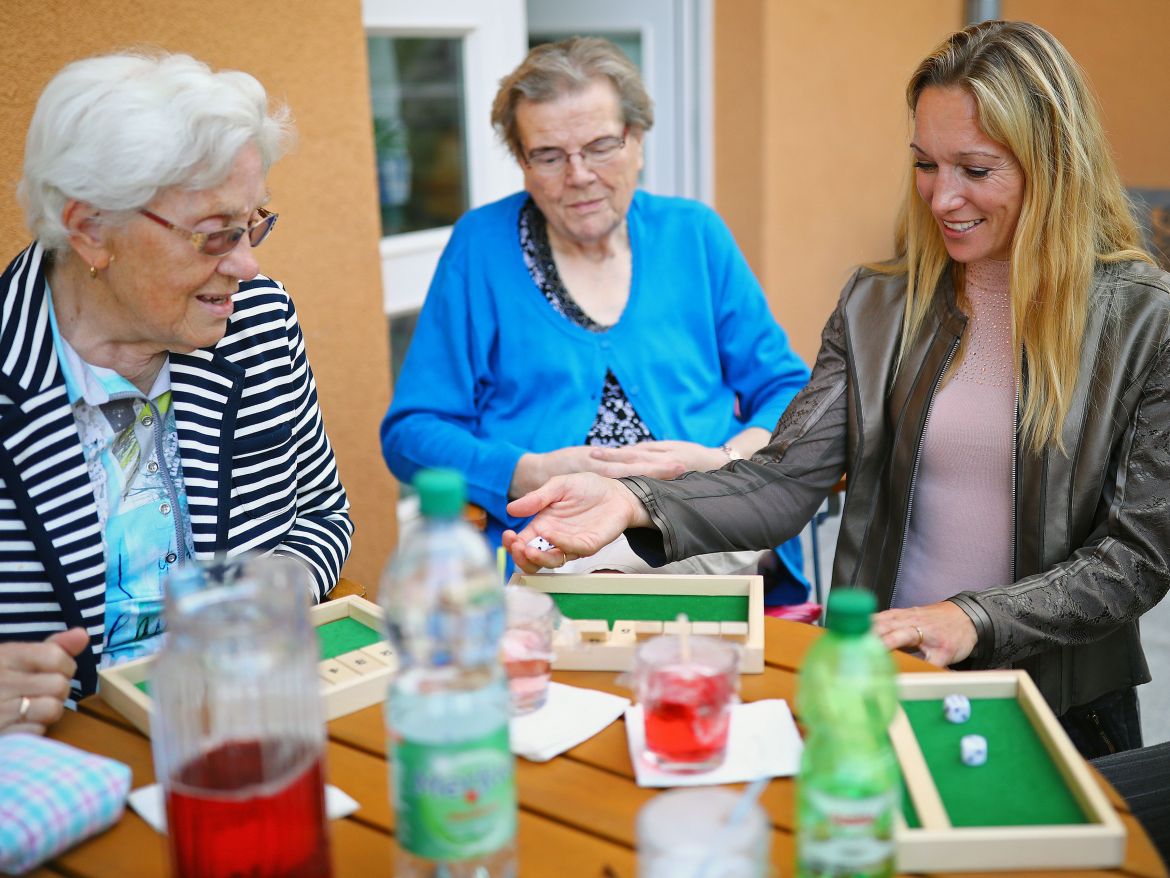 ASB-Arbeiter-Samariter-Stiftung-Födergelder-Übergabe-Demenz-Christine-Theiss-Thale-Falkensee (1).jpg