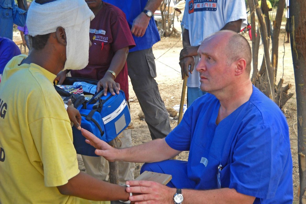 FAST-Team behandelt schwerverletzte Patienten in Haiti